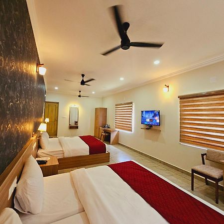 Esaa Airport Hotel Kochi 외부 사진