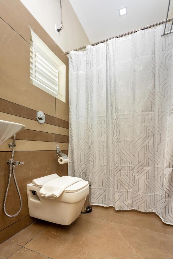Esaa Airport Hotel Kochi 외부 사진